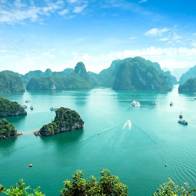 FULL DAY GROUP TOUR: HALONG BAY FROM HANOI